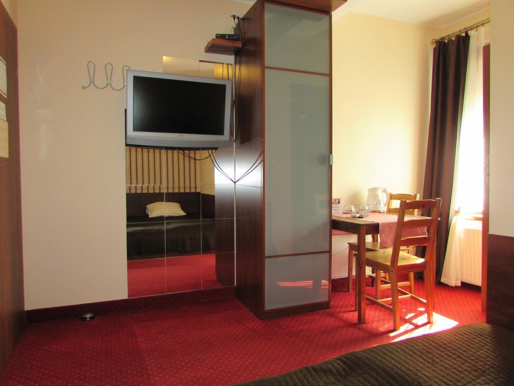 Villa Ventana Poznan City Free Parking Sniadanie W Cenie Quarto foto